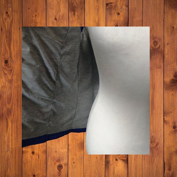 Tangerine Women's Medium Blue Hooded Puffer Vest READ - Picture 3 of 6